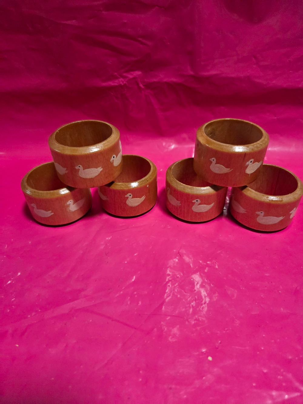 Set of 6 Wood Napkin Rings Brown White Painted Duck Animal Design Hand Wash Only